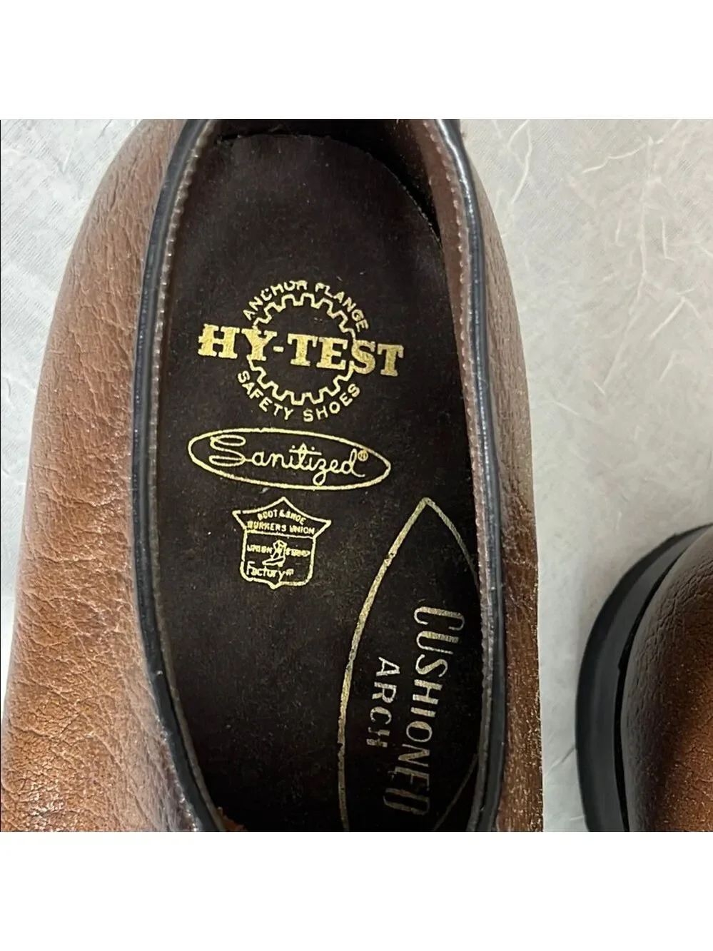 Elegant Brown Leather Oxfords with Brogue Detailing Safety Toe Size 8.5 D